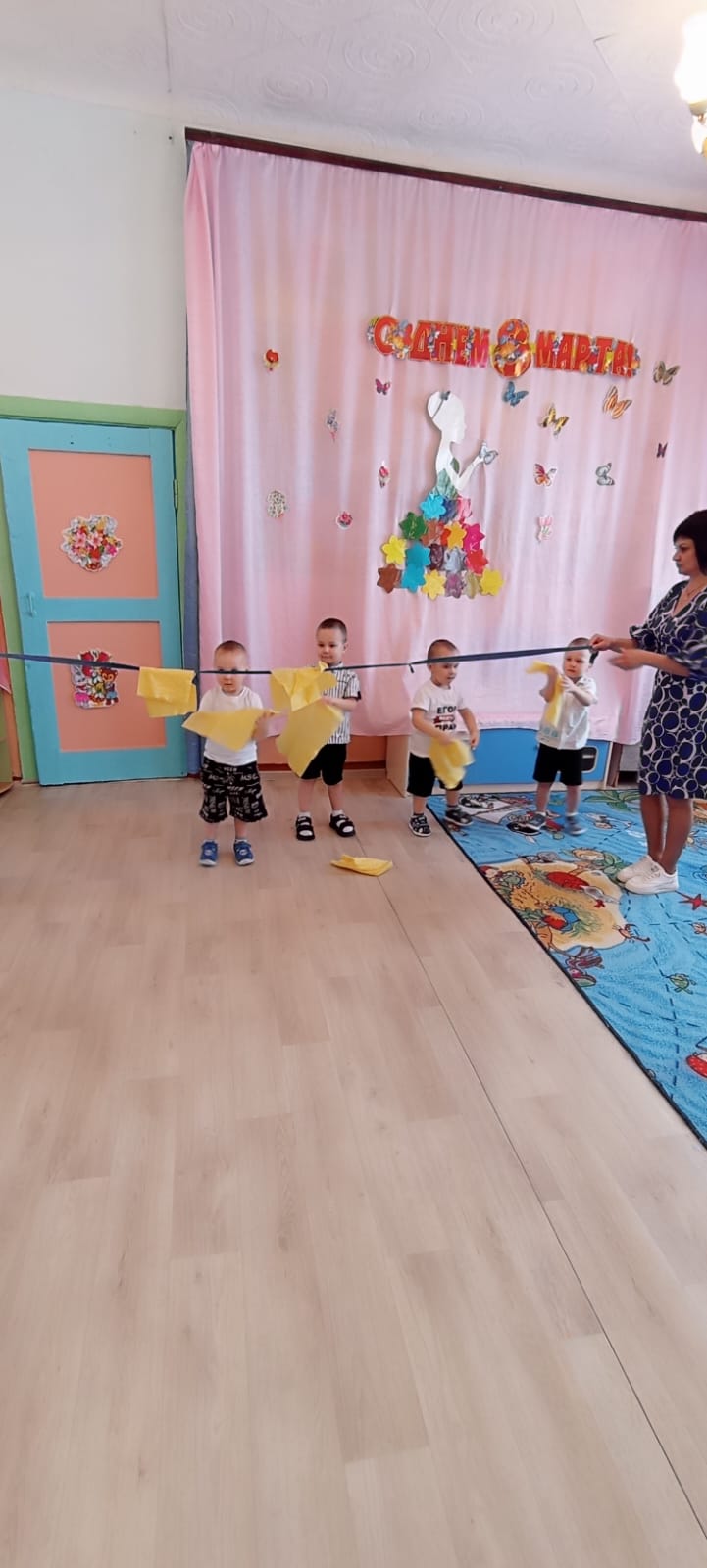 Праздник ко 8 Марта.
